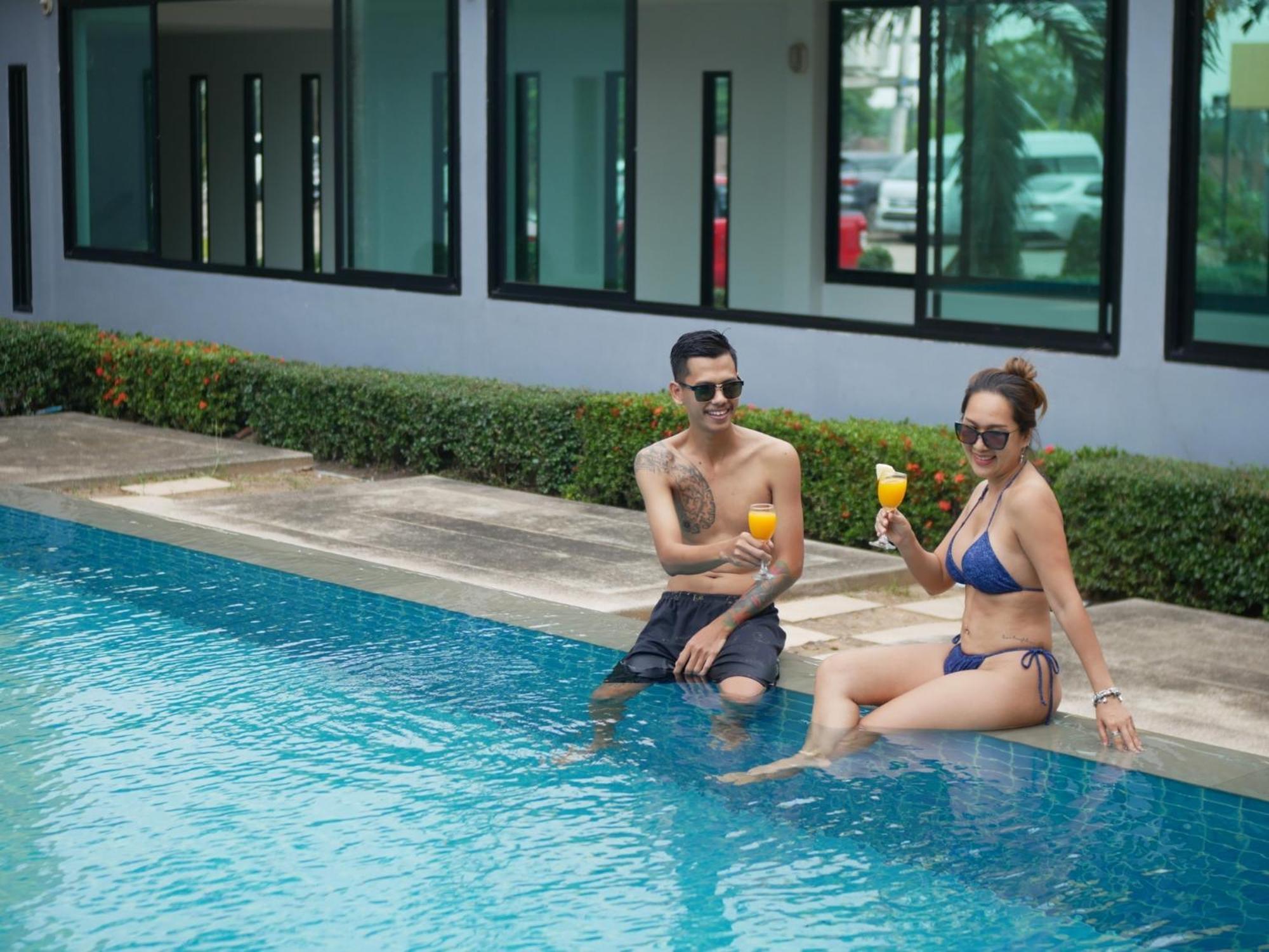 The Park 304 Executive Serviced Apartment Si Maha Phot Dış mekan fotoğraf