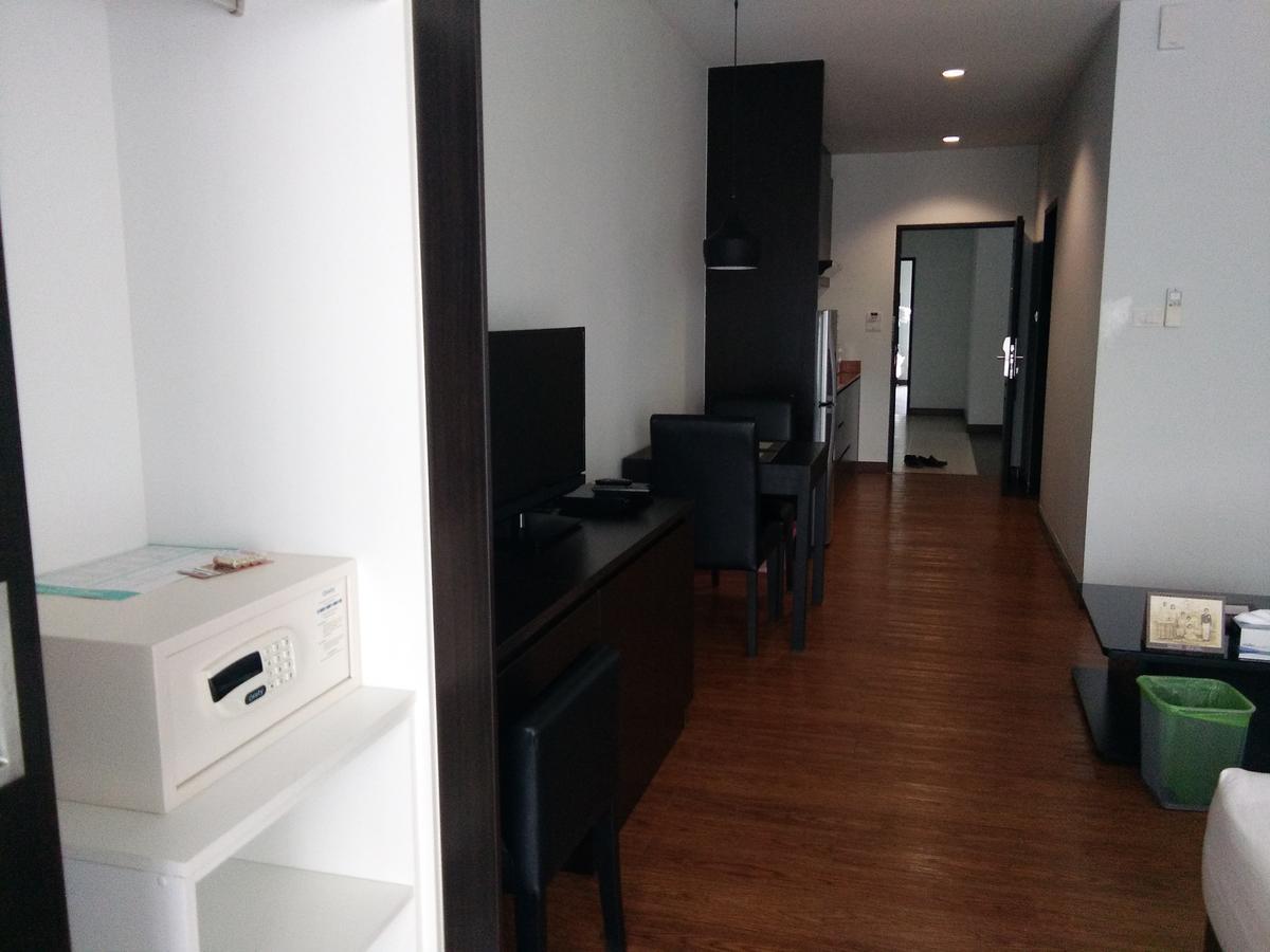 The Park 304 Executive Serviced Apartment Si Maha Phot Dış mekan fotoğraf