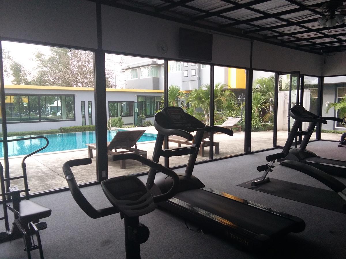 The Park 304 Executive Serviced Apartment Si Maha Phot Dış mekan fotoğraf